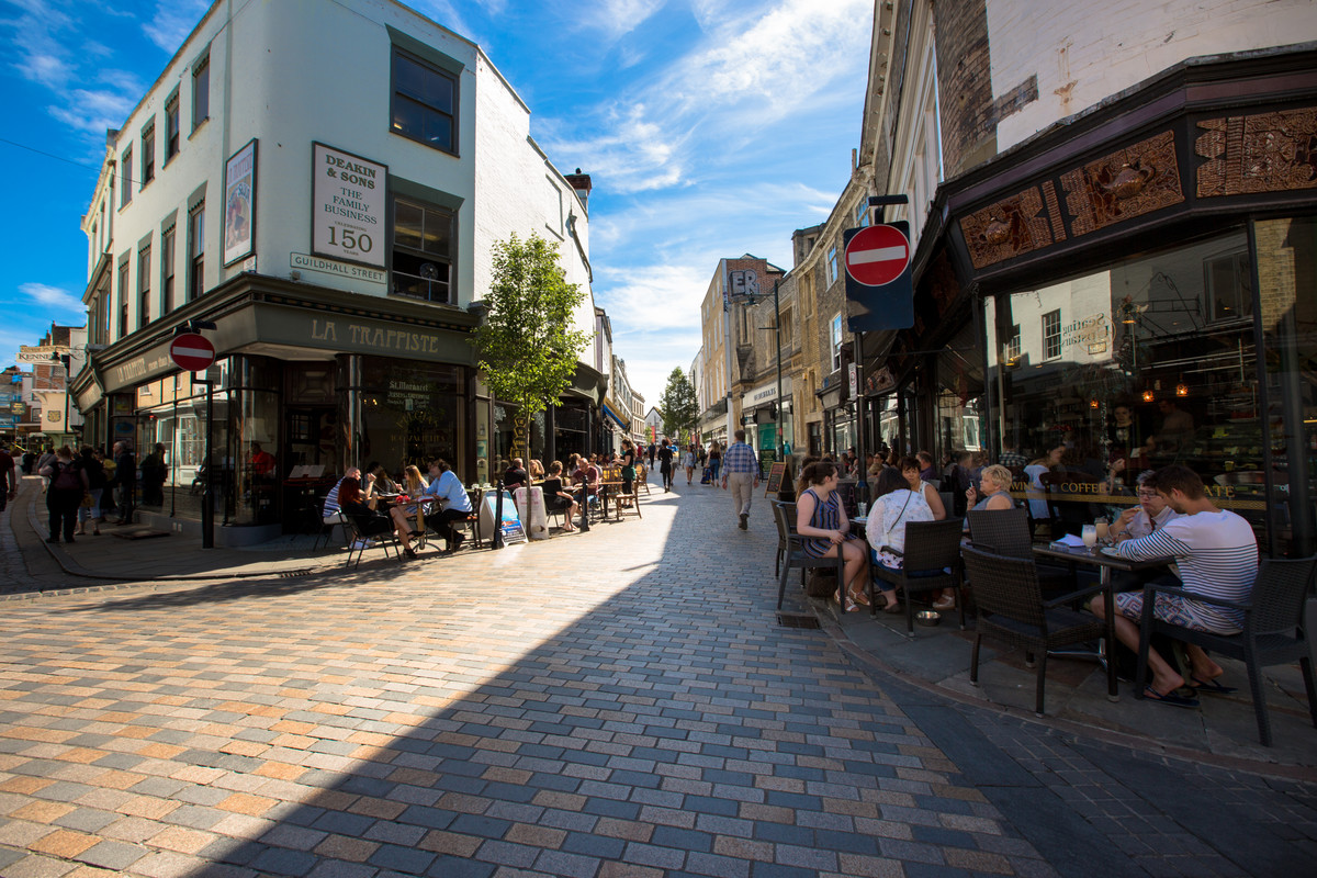 Cafes and restaurants in Canterbury